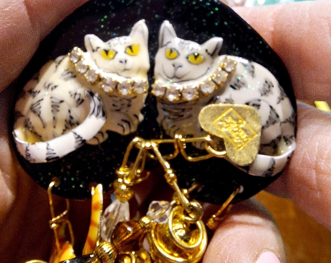 Lunch at the Ritz Cat Lover's Cat Brooch Pendant