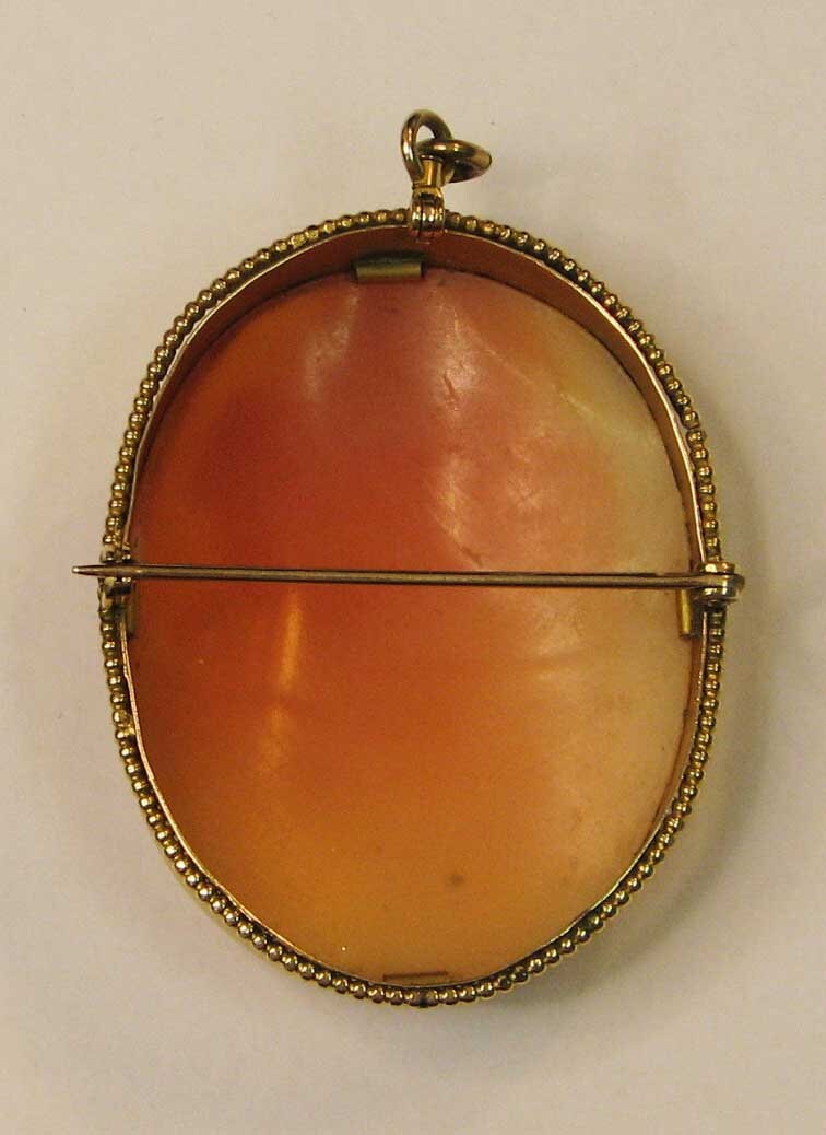 Vintage Victorian Selene/Diana Shell Cameo
