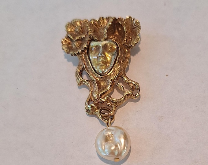 Vintage Art Nouveau Venetian Gold Tone Brooch with Faux Pearl Drop