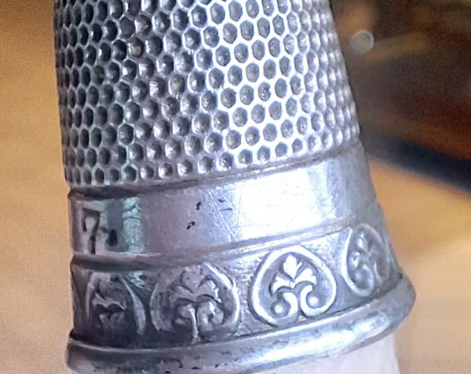 Vintage Sterling Silver Simon's Brothers #7 Thimble