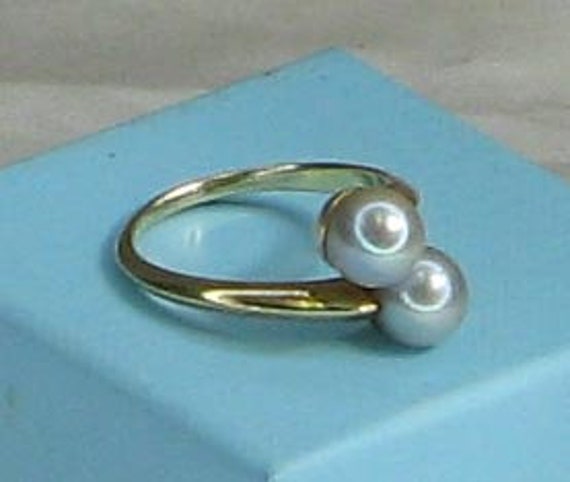 Beautiful Bluish Gray Double Pearl Ring - image 4