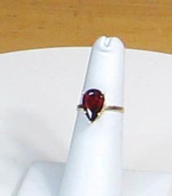 Yellow Gold Solitare Pear Shaped Garnet Ring - image 4