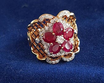 18KY Lattice Ruby and Diamond Flower Ring