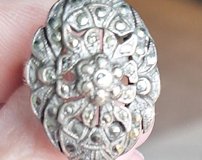 Vintage Art Deco Detailed Sterling Silver Marcasite Ring