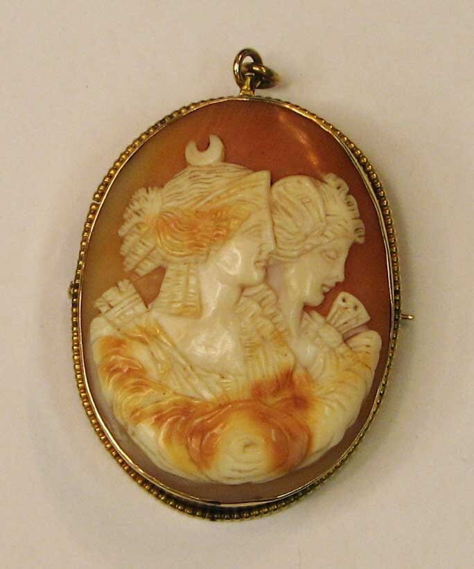 Vintage Victorian Selene/Diana Shell Cameo
