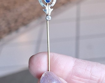 Vintage Edwardian Gold Sapphire White Topped Cravat Lapel Ascot Pin