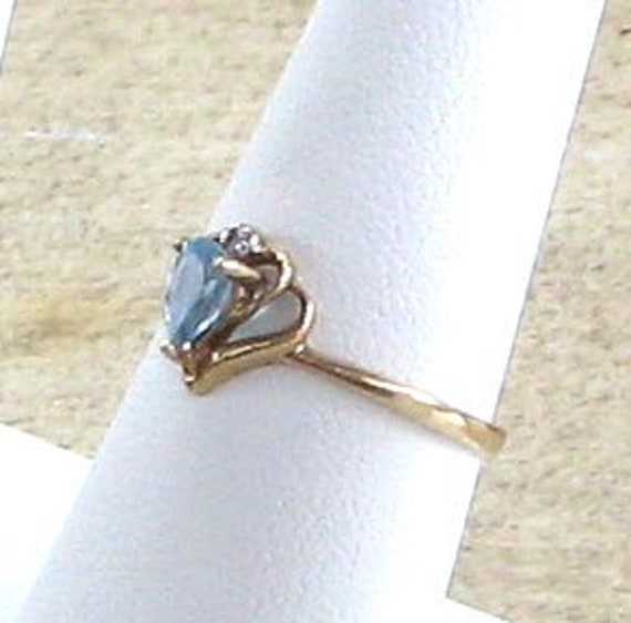 Yellow Gold Pear Shaped Blue Topaz Ring - image 5