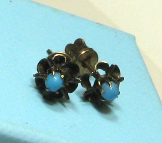 Vintage Victorian Turquoise Glass Bead Earring St… - image 1