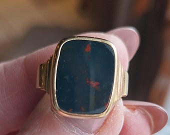 Vintage Gold Bloodstone Ring