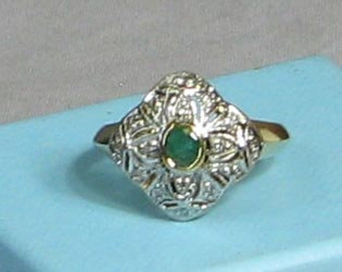 Yellow Gold Art Deco Style Emerald and Diamond Ring