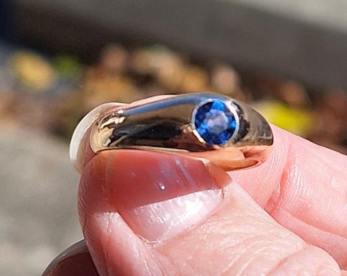 14K Yellow Gold Flush Set Natural Blue Sapphire Ring