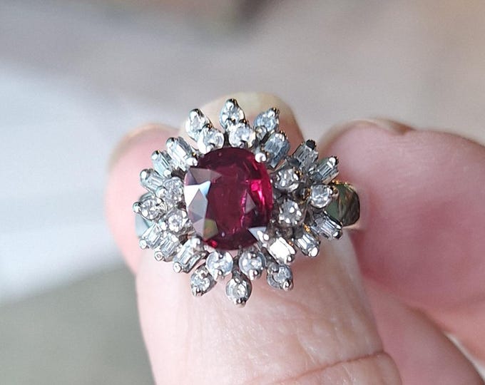 18K White Gold Natural Ruby and Diamond Ballerina Ring
