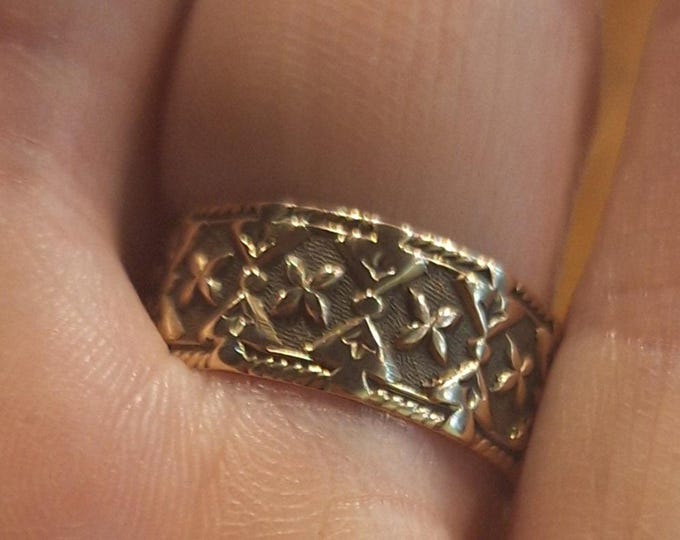 10K Rose Gold Vintage Victorian Patterned Wedding Band Cigar Band