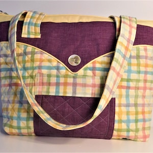 Large Quilted Tote Zippered Handbag Digital Downloadable PDF Sewing Pattern Purse Handbag Inside and Outside Pockets Zippered Closure