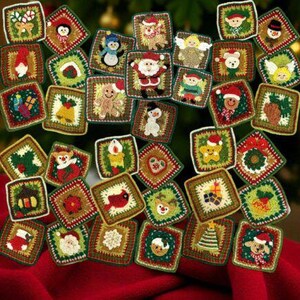 Puede incluir: Una colección de parches cuadrados de ganchillo con varios diseños de temática navideña, incluyendo a Santa Claus, muñecos de nieve, renos, ángeles, hombres de jengibre, regalos y vegetación festiva, en colores vibrantes con costuras detalladas.