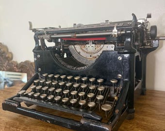 antique underwood typewriter