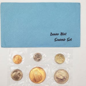 1983 D Uncirculated Souvenir Mint Set with Denver Mint Medallion in Mint Envelope
