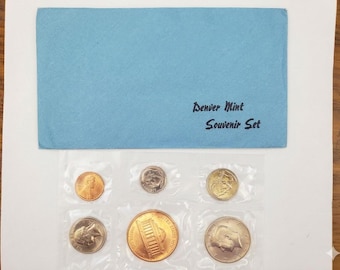 1983 D Uncirculated Souvenir Mint Set with Denver Mint Medallion in Mint Envelope