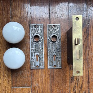 Antique Aesthetic Fleur-de-Lis Door Hardware Set w/ Porcelain Door Knobs, Cast Iron Backplates
