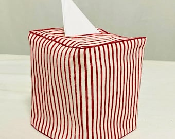 Funda para Caja de Pañuelos con Rayas Rojas Estampada a Mano y Volantes – Algodón Indio Hecho a Mano, Funda Cuadrada Boho, Regalo para Ella