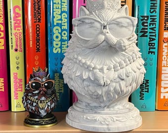 Fancy Princess Donut Bookshelf Bust