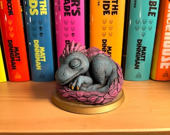 Hand Painted Mongo Shelf Buddy – Dungeon Crawler Carl Inspired Figure, Fantasy Decor