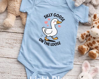 Body de bebé "Silly Goose On The Loose" - Traje divertido con juego de palabras de animales - Traje cómodo para bebé