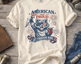 Camiseta de mapache americano del 4 de julio, camiseta patriótica, camiseta divertida de fuegos artificiales, camiseta gráfica de orgullo estadounidense, camiseta "Que suene la libertad", atuendo del Día de la Independencia