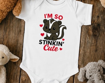 Soy tan apestoso, lindo bebé zorrillo, suave y cómodo conjunto para bebé, ropa divertida para bebé zorrillo, perfecta para pequeños apestosos, varios colores