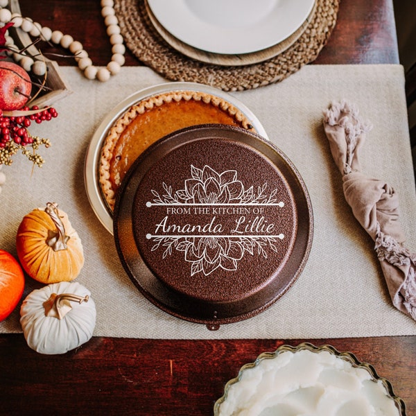 Personalized Pie Pan with Lid - Engraved Pie Plate - Custom Pie Dish - Custom Kitchen and Baking Gift - Custom Bakeware - Aluminum