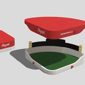 Peut inclure: Ensemble de jeu Playfield rouge et blanc. L'ensemble comprend un dessus rouge avec le texte "Playfield" et "GRANDSTAND No. 1", une base blanche avec du gazon vert et une pièce Playfield rouge et blanche plus petite. Le code couleur est rouge et blanc.