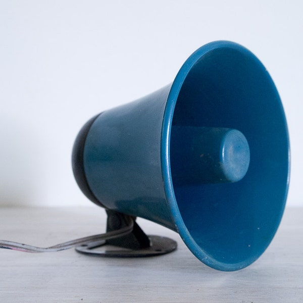 vintage cobalt blue small speaker