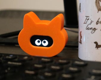 Interactive Robot Cat Desk Pet – Animated Eye Desk Toy, Remote Worker Gift, Office Companion, Programmer Gift