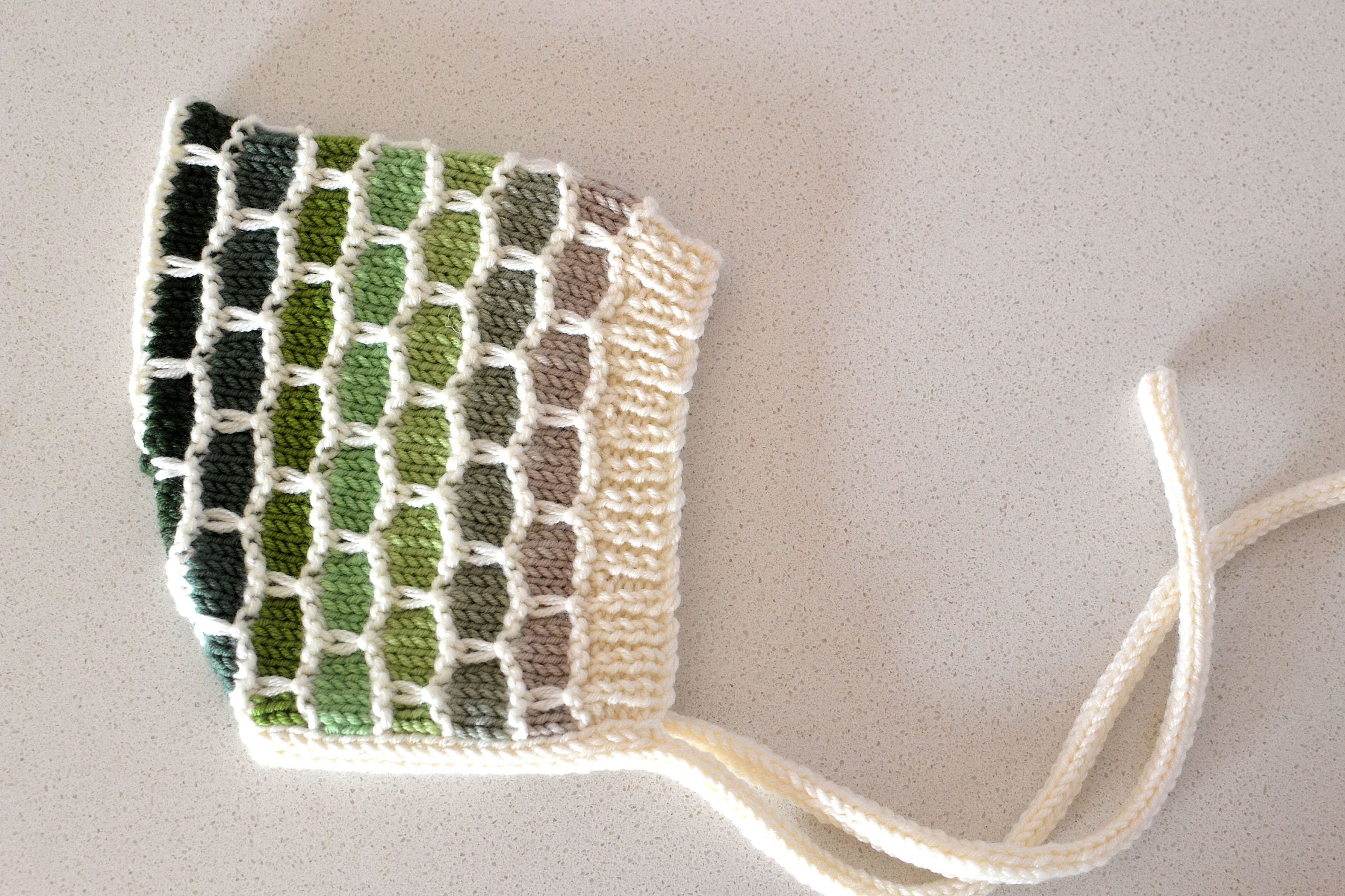 NB to 3M Green Ombre and White Contrast Camilla Pixie Hat Ready to Ship