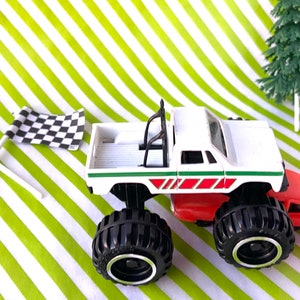 Monster truck cake kit 5 piece set image 3