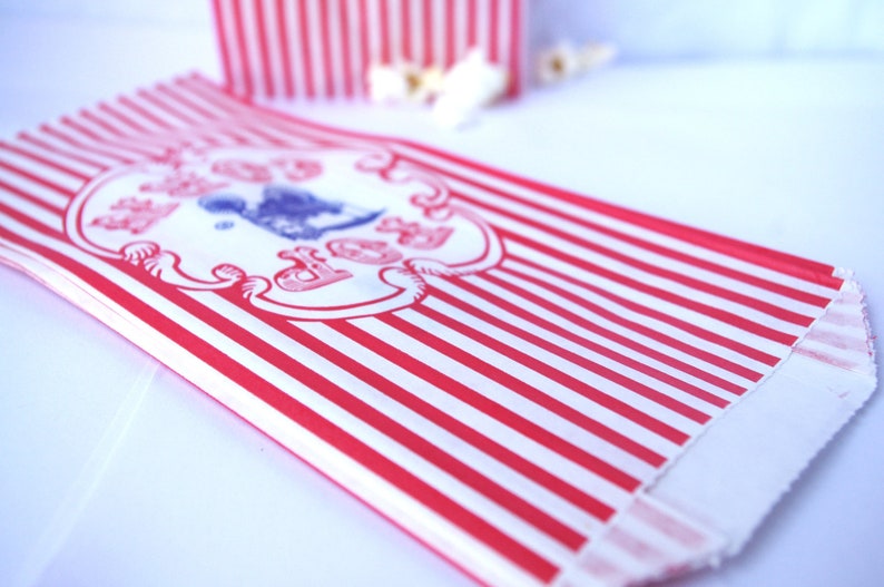 50ViNTaGe STyLe WaGoN PoPCoRn BaGsBirthday PartiesCarnival themesports theme image 3