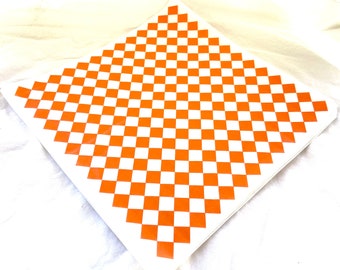 Orange Checkerboard pattern  PaPER-BeRRY BaSKET LiNERS-sandwich-krafts- Birthday Parties, Showers, Weddings-25ct