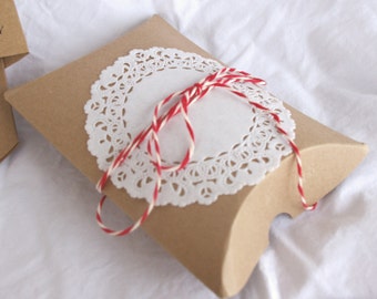 5 BRoWN KRaFT  PiLLoW BoXeS--party favors, weddings, shabby chic wedding, gifts-