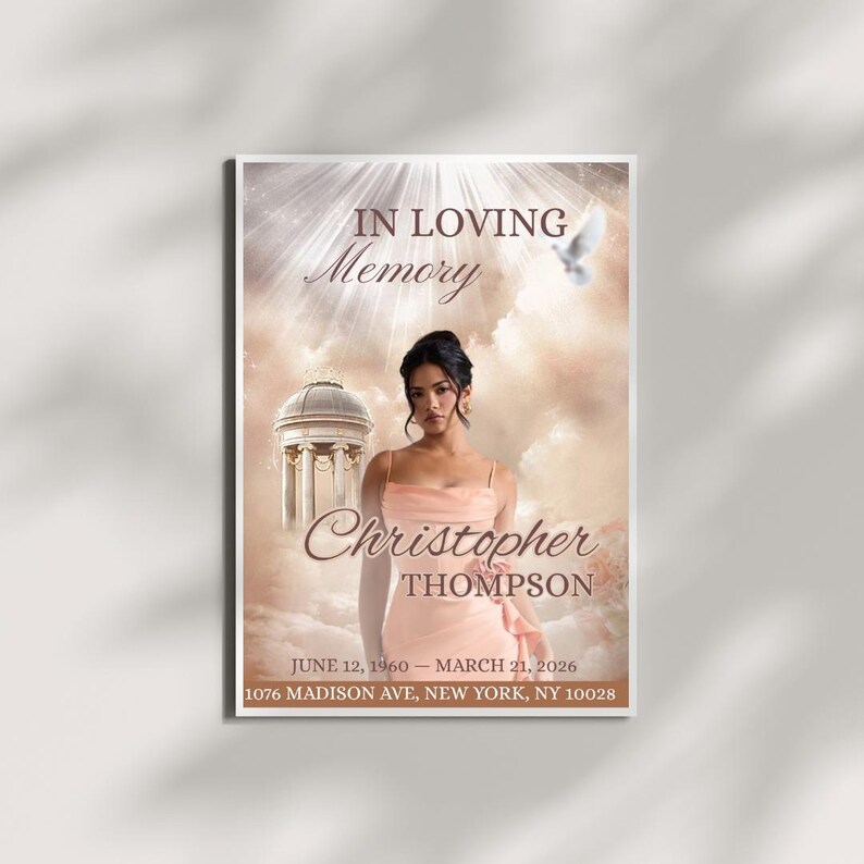 Puede incluir: Un p&oacute;ster conmemorativo con el texto "IN LOVING Memory" y el nombre "Christopher THOMPSON". El p&oacute;ster presenta a una mujer con un vestido melocot&oacute;n, una paloma y un edificio cl&aacute;sico. Tambi&eacute;n se incluyen fechas y una direcci&oacute;n.