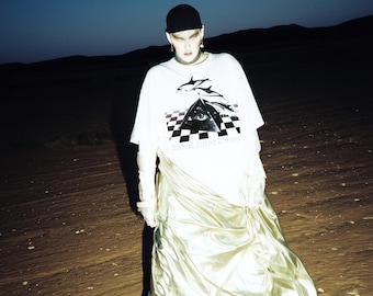 Illuminati Tee – Subtle Pyramid Eye Graphic – Minimal Esoteric Streetwear