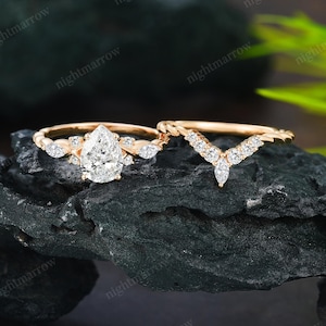Conjunto de anillo de compromiso con diamante cultivado en laboratorio en forma de pera, oro amarillo de 10K/14K, anillo de propuesta con diseño de ojo turco, delicado anillo apilable con forma curva, regalo para ella.