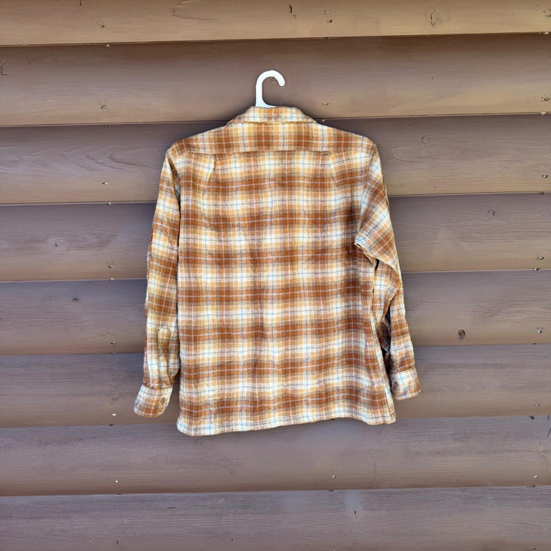 Vtg 70s Pendleton Plaid Flannel Shirt Mens L Brown Virgin Wool Loop Collar USA image 4