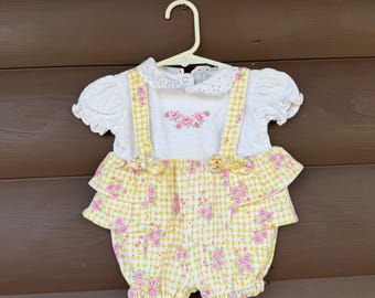 Vintage Baby Romper Baby Girls 3-6M Yellow Gingham Floral Eyelet Lace Ruffle