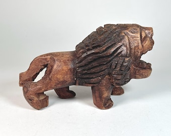 Carved Wood Lion Folk Tramp Naive Hippie Art Figurine Decor A3