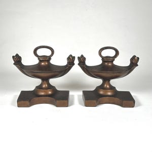 1930s Minimalist Aladdin&#39;s Lamp Cast Iron Bookends with a Copper Finish