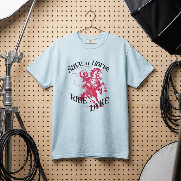 T-shirt Save a Horse Ride a Dyke | T-shirt met afbeelding Lesbian Pride