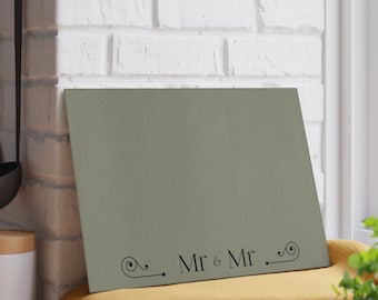 Tabla de cortar de cristal decorativa con la inscripción "Mr & Mr" / Decoración de cocina para bodas