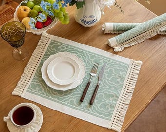 Set mit 4 wasserdichten Boho Tischsets, Quastenfransen, Esszimmerdekor im westlichen Stil (14 "x 18 ")