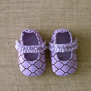 Mary Jane Baby Shoes PDF Pattern Newborn to 18 months. image 3