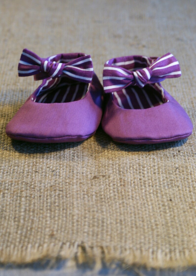 Tuxe Baby Shoes PDF Pattern Newborn to 18 months. image 4